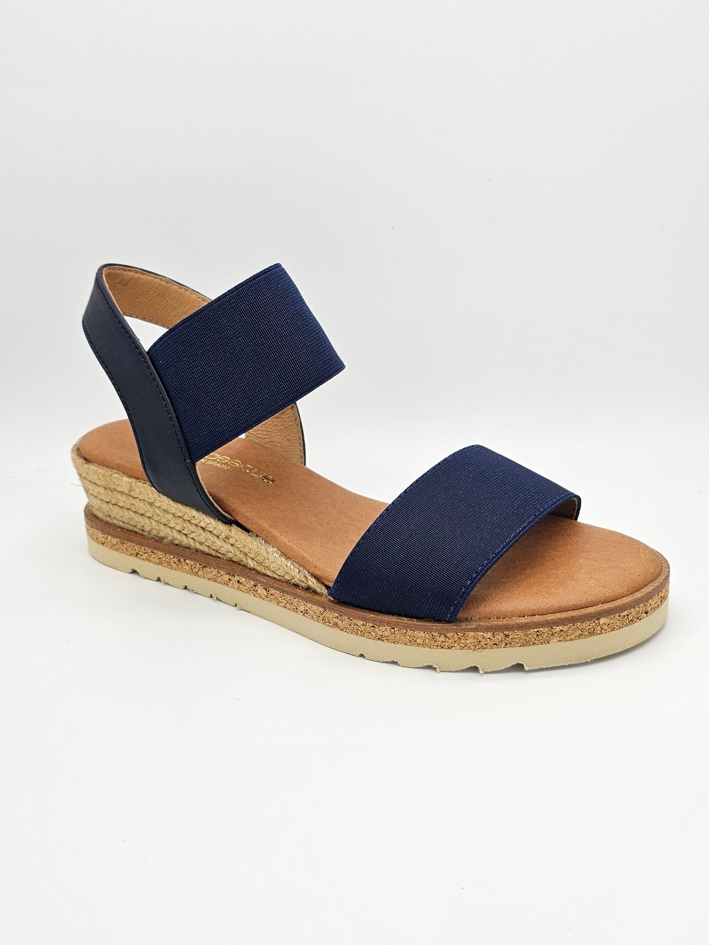 Neveah Navy